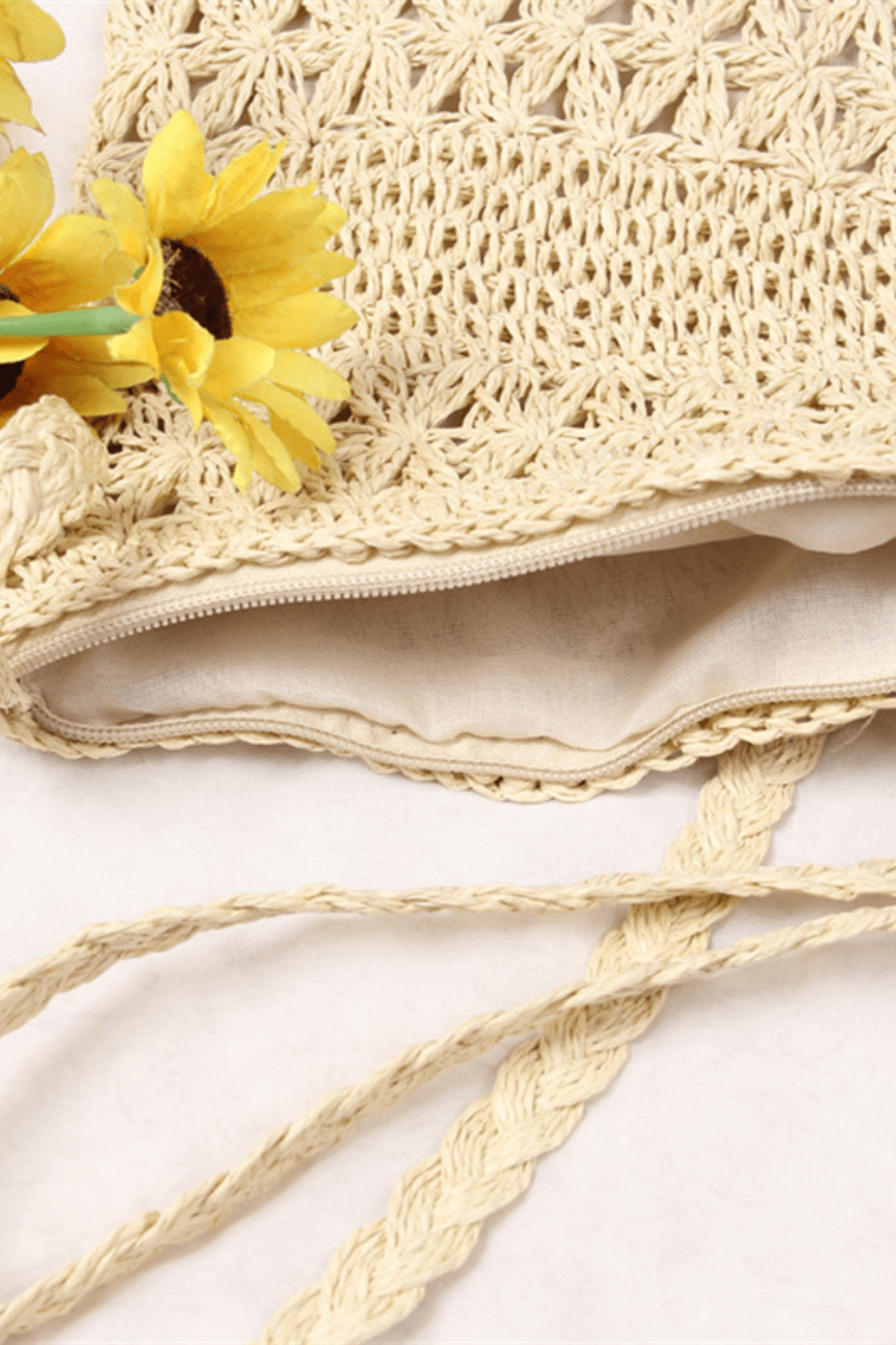 Straw Crossbody Bag - Lorena